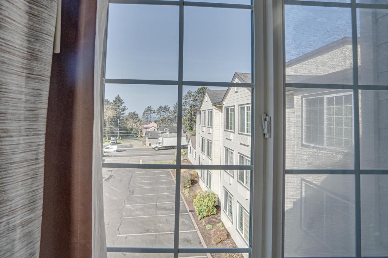 The Ashley Inn & Suites Lincoln City Exterior foto