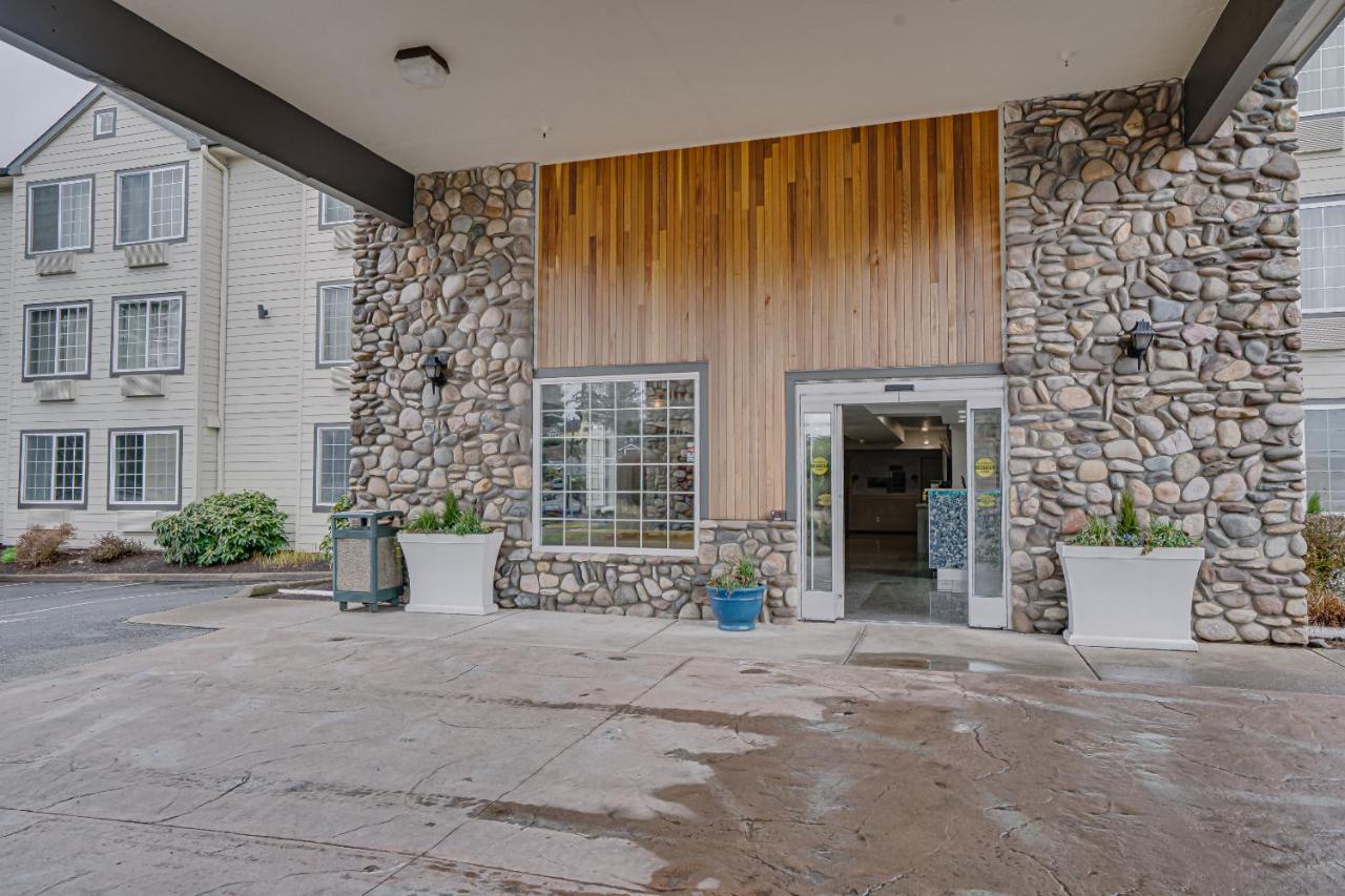 The Ashley Inn & Suites Lincoln City Exterior foto